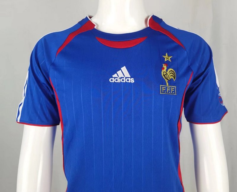 06 France home